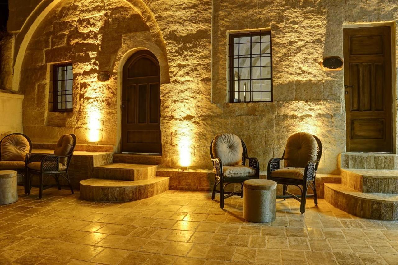 Dionysos Cave Cappadocia Hotel อูร์กุบ ภายนอก รูปภาพ