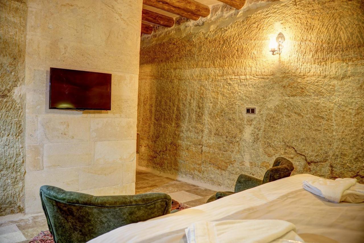 Dionysos Cave Cappadocia Hotel อูร์กุบ ภายนอก รูปภาพ
