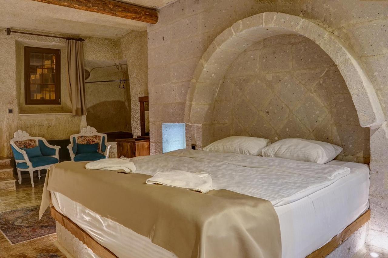 Dionysos Cave Cappadocia Hotel อูร์กุบ ภายนอก รูปภาพ