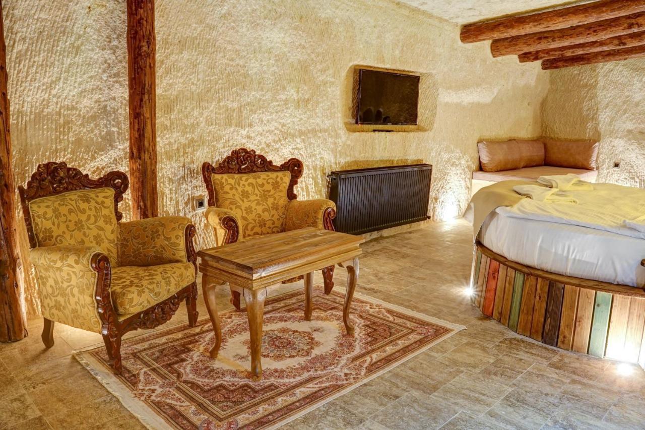 Dionysos Cave Cappadocia Hotel อูร์กุบ ภายนอก รูปภาพ