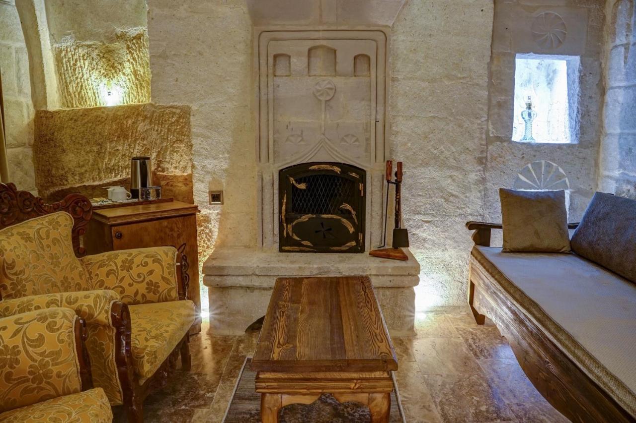 Dionysos Cave Cappadocia Hotel อูร์กุบ ภายนอก รูปภาพ
